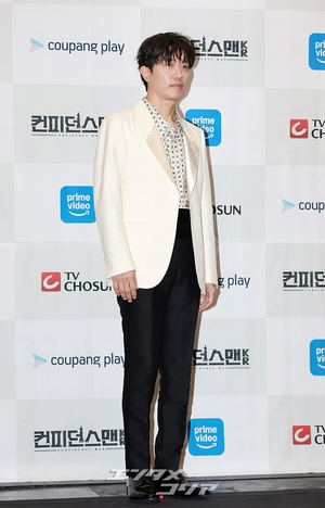 【フォト】チュ・ジョンヒョク＆パク・ヒスン、男の友情際立つポーズ