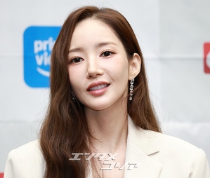 【フォト】パク・ミニョン＆パク・ヒスン＆チュ・ジョンヒョク、『コンフィデンスマンKR』の主役たち