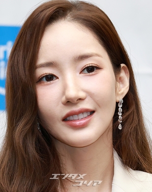 【フォト】パク・ミニョン＆パク・ヒスン＆チュ・ジョンヒョク、『コンフィデンスマンKR』の主役たち