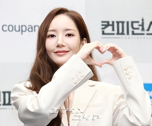 【フォト】パク・ミニョン＆パク・ヒスン＆チュ・ジョンヒョク、『コンフィデンスマンKR』の主役たち