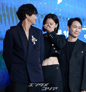 【フォト】チョン・ジヒョン＆カン・ドンウォン＆オ・ジョンセ＆パク・ヘジュンら、『北極星』のキャストたち