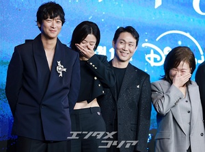 【フォト】チョン・ジヒョン＆カン・ドンウォン＆オ・ジョンセ＆パク・ヘジュンら、『北極星』のキャストたち