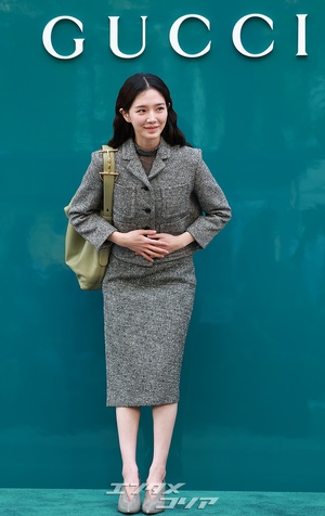 【フォト】パク・ギュヨン　秋物ツーピースでおしゃれ＋ラブリー笑顔