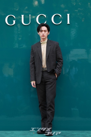 【フォト】Stray Kidsリノ　輝く彫刻のようなビジュアル