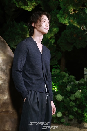 【フォト】イ・サンホン　輝くオーラに視線集中