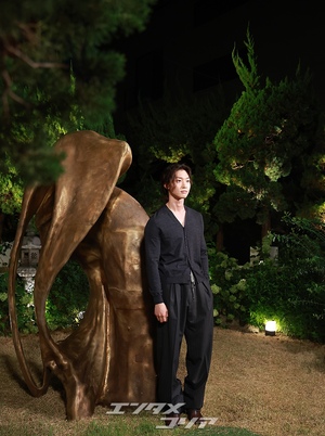 【フォト】イ・サンホン　輝くオーラに視線集中