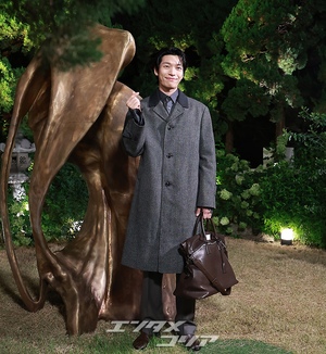 【フォト】ウィ・ハジュン　スイート笑顔であなたのハートを狙い撃ち