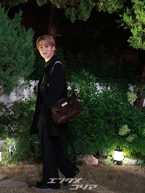 【フォト】NCTマーク　シグネチャー・ポーズ＆穏やか笑顔