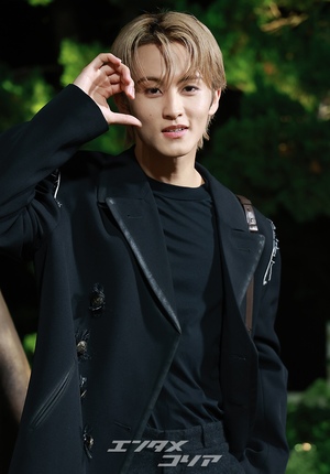 【フォト】NCTマーク　シグネチャー・ポーズ＆穏やか笑顔