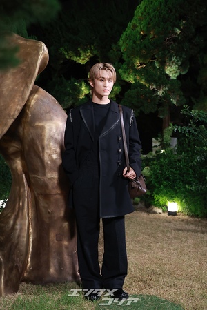 【フォト】NCTマーク　シグネチャー・ポーズ＆穏やか笑顔