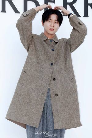 【フォト】イ・ジェウク＆チュ・ウジェ「冬コーデ先取り」完璧スタイル