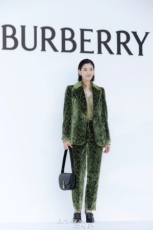 【フォト】チョン・ウンチェ「ゴージャスな緑色コーデ」