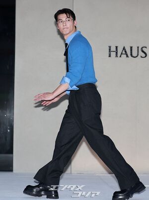 【フォト】許光漢　メガネもお似合い美男子ビジュアル