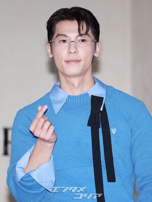 【フォト】許光漢　メガネもお似合い美男子ビジュアル