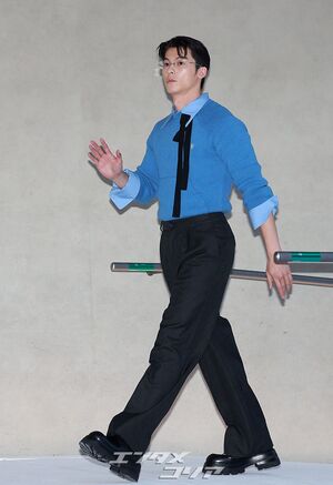 【フォト】許光漢　メガネもお似合い美男子ビジュアル