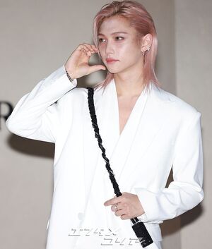 【フォト】Stray Kidsフィリックス「純白の王子様」…ピンクヘア＆ビジュアルのラスボス