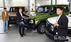 【フォト】メルセデス・ベンツのイベントに出席した車範根＆秋信守＆イ・ドンフィ