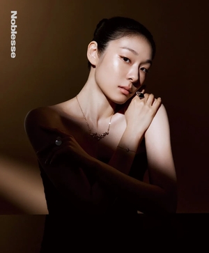 【フォト】キム・ヨナ、グラビアで美肌披露…相変わらずの上品さ