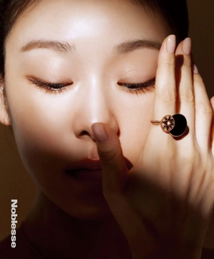 【フォト】キム・ヨナ、グラビアで美肌披露…相変わらずの上品さ