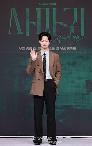 【フォト】おしゃれなチャン・ドンユン、ほのぼのとしたビジュアル