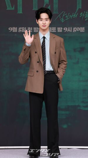 【フォト】おしゃれなチャン・ドンユン、ほのぼのとしたビジュアル