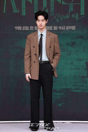 【フォト】おしゃれなチャン・ドンユン、ほのぼのとしたビジュアル