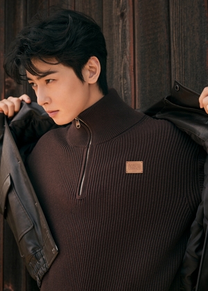 【フォト】「ビジュアルの天才」チャウヌ×コ・ユンジョン、マリテ+フランソワ・ジルボーの秋グラビアに登場