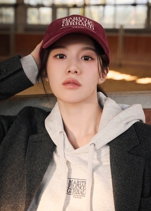 【フォト】「ビジュアルの天才」チャウヌ×コ・ユンジョン、マリテ+フランソワ・ジルボーの秋グラビアに登場