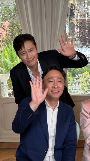 【フォト】ヴェネツィアを魅了した『仕方ない』のキャストたち、オフショット公開