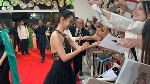 【フォト】ヴェネツィアを魅了した『仕方ない』のキャストたち、オフショット公開