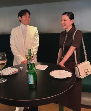 イ・ジョンジェ&イ・ヨンエ、24年ぶり再会…ステキな2ショット