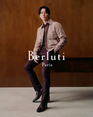 【フォト】2PMジュノ、BerlutiのFWキャンペーンで優雅なビジュアル披露