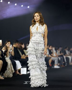 【フォト】ランウェイに登場したSHIHO　変わらぬモデル・オーラ