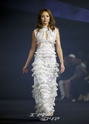 【フォト】ランウェイに登場したSHIHO　変わらぬモデル・オーラ