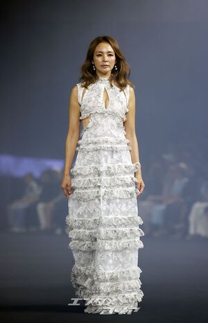 【フォト】ランウェイに登場したSHIHO　変わらぬモデル・オーラ