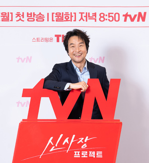 【フォト】ハン・ソッキュ＆ペ・ヒョンソン＆イ・レ、『シン社長プロジェクト』の主役たち