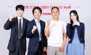 【フォト】ハン・ソッキュ＆ペ・ヒョンソン＆イ・レ、『シン社長プロジェクト』の主役たち