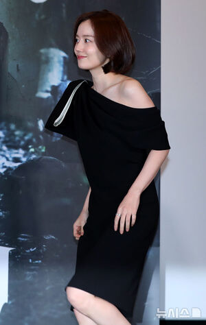 【フォト】ムン・チェウォン　初のホラー映画挑戦…清楚なのにちょっとセクシー