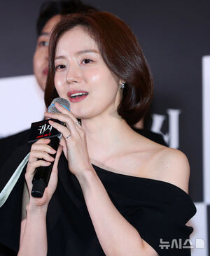 【フォト】ムン・チェウォン＆ MAMAMOOソラがホラー・クイーンに…「映画『鬼市』見てね」