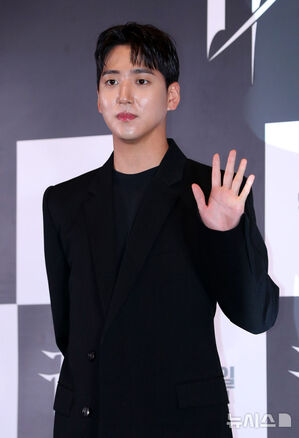 【フォト】ムン・チェウォン＆ MAMAMOOソラがホラー・クイーンに…「映画『鬼市』見てね」