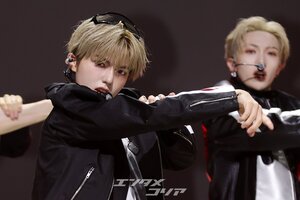 【フォト】ALL(H)OURSのパワフルなステージ