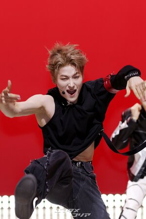 【フォト】ALL(H)OURSのパワフルなステージ