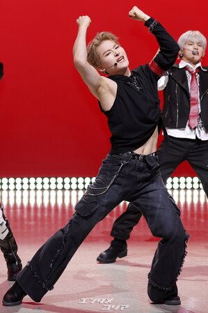 【フォト】ALL(H)OURSのパワフルなステージ