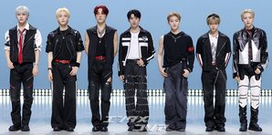 【フォト】ALL(H)OURS、新譜「VCF」発売