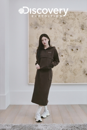 【フォト】コ・ユンジョン、カジュアルなセットアップ姿で際立つ美しさ