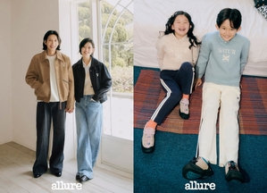 【フォト】「ファッションリーダーの一家」ポン・テギュ＆ハシシ・パク、さまざまなファミリーコーデを提案