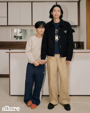 【フォト】「ファッションリーダーの一家」ポン・テギュ＆ハシシ・パク、さまざまなファミリーコーデを提案