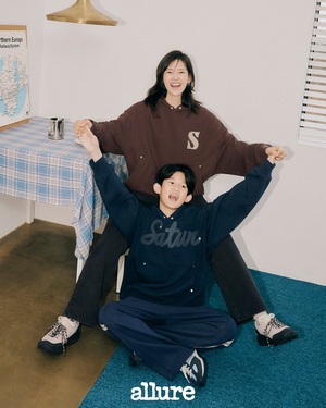 【フォト】「ファッションリーダーの一家」ポン・テギュ＆ハシシ・パク、さまざまなファミリーコーデを提案