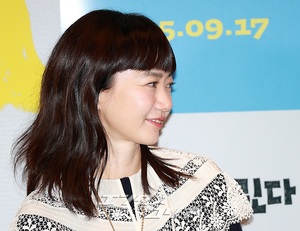 【フォト】ペ・ドゥナ「再上映される『リンダ リンダ リンダ』で会いましょう」