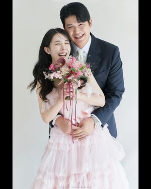 【フォト】Girl’s Dayミナの姉ヒョナ結婚、夫はパク・キョル＆アン・シネの元キャディー…ウエディング写真公開
